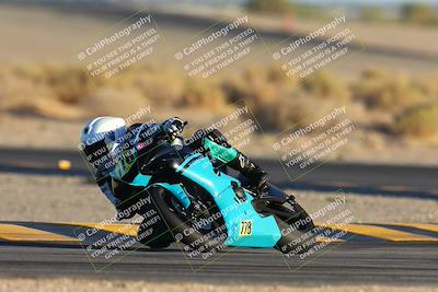 media/Nov-17-2024-CVMA (Sun) [[1fec520723]]/Race 17-Amateur Supersport Middleweight/